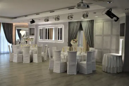 Октябрьская Отели рядом с достопримечательностью «Ульяновская Экспедиция Поволжского Филиала Государственной Инвентаризации Лесов»