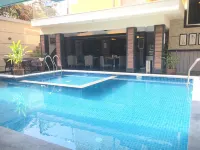 Le Magnifique - Pools