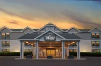 The Inn at St. Albans, Trademark Collection by Wyndham Hotel dekat Kamp Kill Kare State Park