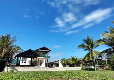 Terengganu Beach House Отели в г. Pengadang Buloh