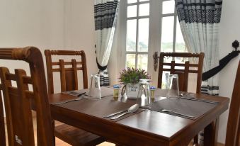 Shiny Cot Full Bungalow 내부 사진