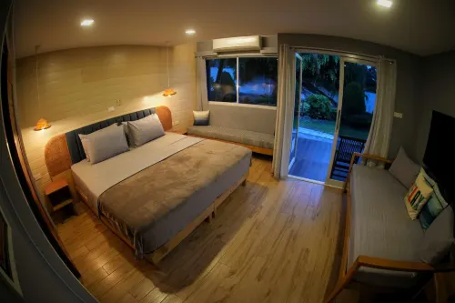 Silver Reef Dive Resort - Pools