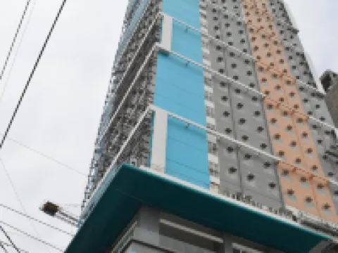 UHome Lacson Hotels near Espana