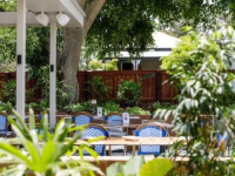 The Waterloo Bay Hotel Hotels in Wynnum