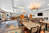 Best Western Rocky Mountain Lodge - breakfast