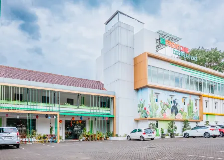Three Eight Front One Boutique Batu Malang