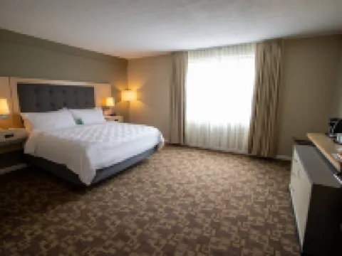 ฮอลิเดย์ อินน์ สแครนตัน อีสต์ - ดันมอร์ บาย IHG โรงแรมในDunmore