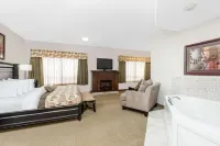 Ramada by Wyndham Olds Hotels in Olds