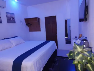 Wisroc Oasis Hotels near Shopping Plaza