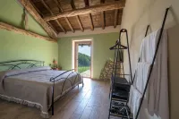 Charming Alessandria Retreat with Queen-sized Bed & Shared Outdoor Pool Hotels in Gavi