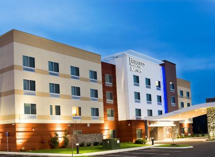 Fairfield Inn & Suites Dickson