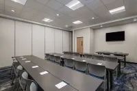 Fairfield Inn & Suites St. Louis Downtown - 3-Star