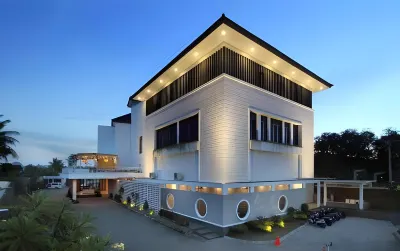 Helios Hotel & Convention Hotels in Manurunge