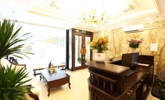 Royal Hotel Me Tri Ha, Hanoi