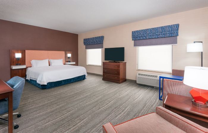 Hampton Inn Springfield South Enfield