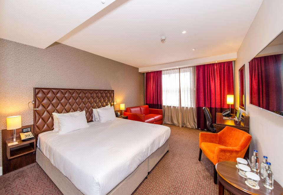 2. 더블트리 바이 ..