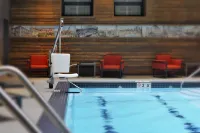 The Palmer House Hilton - Pools