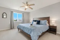 Dundee Hillside Retreat ~ Central Family & Dog Friendly Home!