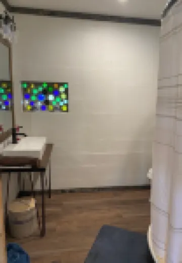 Quiet Studio located on 110 acre ranch with walking trails