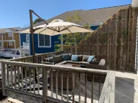 Oceanblock 4 bed / 4 full baths with Courtyard, Outdoor Shower, 2 Decks