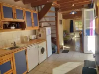 15' from beaches, Perros-Guirec, Tréguier and Lannion, ideally located.