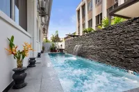 Darwin City Hotel - Pools