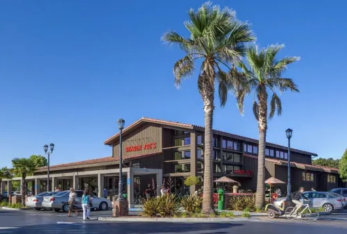 491-Luxury Home w/ AC & Patio near Meta & Stanford