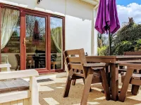 Stunning rural cottage central to all Pembrokeshire beaches.  Dogs Free. Wifi