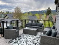 Clubhouse Pool + Hot Tub, 5 Mins to City Beach & DT WF, 35 Mins. to Glacier Park