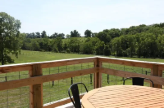 Modern Farm Loft with WiFi and AC in lovely Stamping Ground