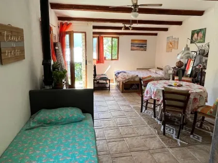 Detached cottage on property with private Jacuzzi and shared pool