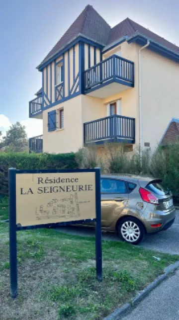 Appartement Cosy à 100m de la Plage 烏伊斯特勒昂酒店