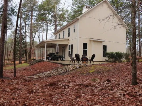 The Barngalo- Private, yet Close to everything - 4-Star