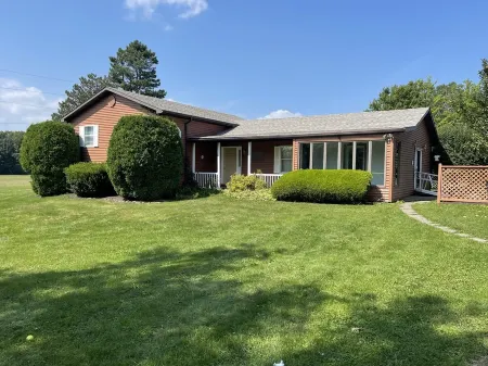 Kelly's Carriage House