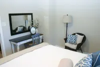 Walk .4 Miles to Texas A&M Campus and Aggie Park, Private Entry /Covered Parking