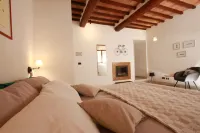 "Il Focolare" Superior Apartment in Monticchiello