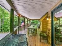 KnightFall-Luxury Cabin w/Waterfall in Backyard, Pet-Friendly, Private, Stunning