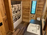 Big Bear Hideaway - St Germain Cabin 1 on St Germain River Hotels in St. Germain