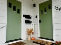Charming 1-bedroom flat in lovely Corning Hotels in Corning