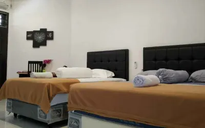 Al Thalib Prapen Syariah Hotels in Tenggilis Mejoyo