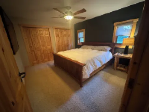 Lower Whitefish Guest House Crosslake ~ Absolutely Beautiful Property! Hotels in Crosslake