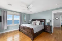 Private Beach! Spectacular Ocean Views!