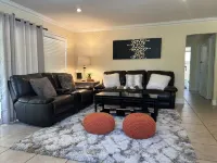 Cozy Home Short Walk to Disneyland