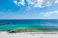 PENTHOUSE - TOP FLOOR - BEACHFRONT & CHAIRS - POOL - BALCONY - GYM-NEW ELEVATORS - ジャグジー