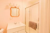 Executive Apartment 1 Bedroom Excellent Location Hotels in Corry