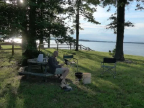 Cozy cottage on the Chesapeake Bay Hotels in Mathews County