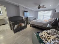 Private Beachfront Paradise Отели рядом с достопримечательностью «Си Берд Марина»