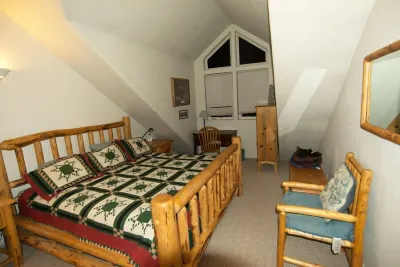 4 Br 3.5 baths Towne Home Driggs Idaho. Close to skiing, Jackson Hole, GTNP, YNP