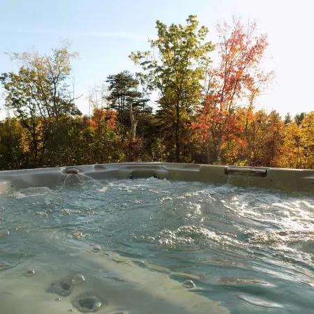 Peace at Pine Run in Hocking Hills: 13 Acres, Hot Tub, & Disc Golf!