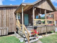 Charming bungalow in marvelous Parsons with AC Các khách sạn ở Parsons